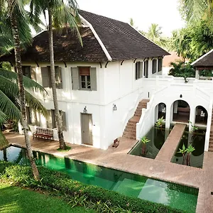 Resort Satri House